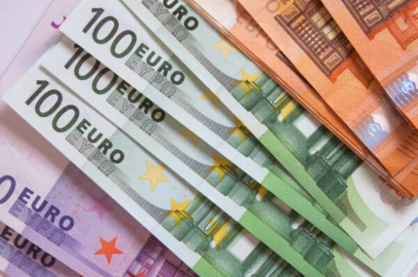 a mix of euro bank notes